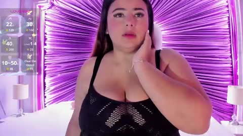 Snapshot of emiilygrace_ chatting on May 2026 11:37:01 AM Emiily Grace online show from May 2026 11:37:01 AM