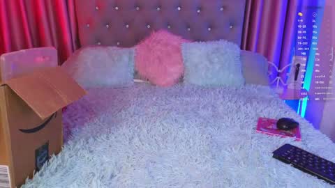Snapshot of emiiscoot_1 chatting on May 2026 01:25:02 AM Emily online show from May 2026 01:25:02 AM