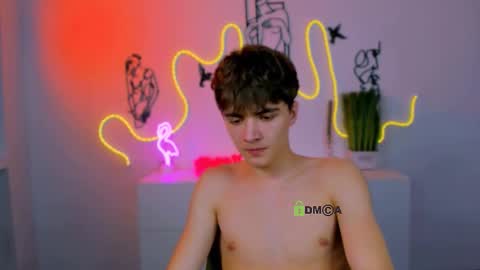 emil_lucky online show from March 2026 07:33:01 PM