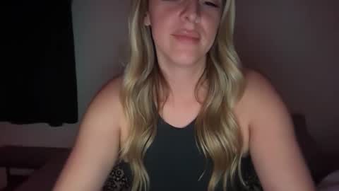 emilelovesyou online show from April 2026 05:24:01 AM