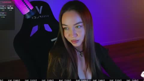 Emili online show from March 2026 10:19:02 AM