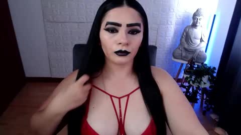 POWERFULL GODDESS EMILI online show from December 2024 08:03:02 PM