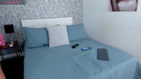 Snapshot of emilia_1040 chatting on March 2025 11:42:02 AM emilia_1040 online show from March 2025 11:42:02 AM
