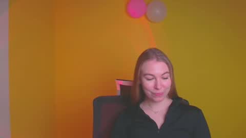 Emilia online show from February 2025 03:52:01 PM