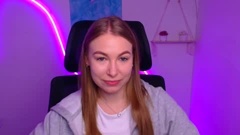 Emilia online show from November 2025 06:24:01 AM