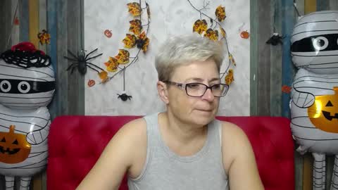 EmiliaGree online show from November 2025 06:10:01 PM