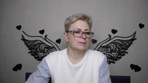 EmiliaGree online show from April 2026 05:21:02 PM