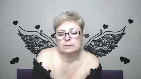 Snapshot of emiliagree chatting on April 2026 06:25:01 PM EmiliaGree online show from April 2026 06:25:01 PM