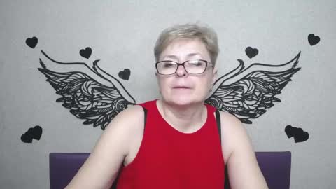 Snapshot of emiliagree chatting on April 2026 08:57:02 PM EmiliaGree online show from April 2026 08:57:02 PM
