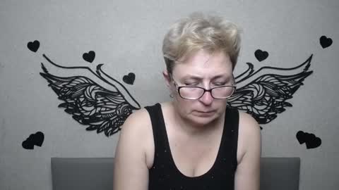 Snapshot of emiliagree chatting on May 2026 06:14:02 PM EmiliaGree online show from May 2026 06:14:02 PM