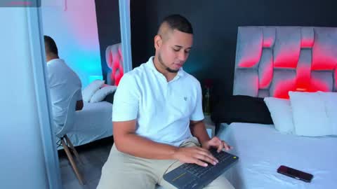 Snapshot of emilianoclarke chatting on September 2025 12:10:01 AM emilianoclarke online show from September 2025 12:10:01 AM
