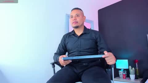 Snapshot of emilianoclarke chatting on September 2025 12:12:01 AM emilianoclarke online show from September 2025 12:12:01 AM