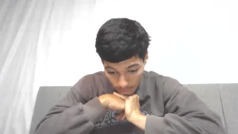 FuegoLatino online show from April 2026 08:39:02 AM