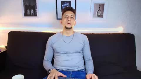 EMILIOCUM online show from June 2026 04:57:01 AM