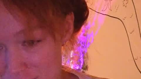 Snapshot of emiliyafox chatting on February 2026 06:39:01 PM Emi online show from February 2026 06:39:01 PM