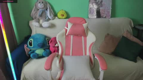 Emiliya online show from April 2026 08:29:02 AM