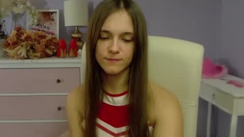 Snapshot of emilly_lust99 chatting on March 2025 10:52:01 AM Emilly online show from March 2025 10:52:01 AM