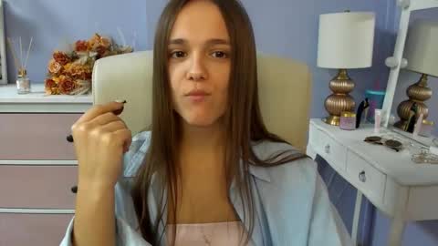 Emilly online show from March 2026 08:20:02 AM