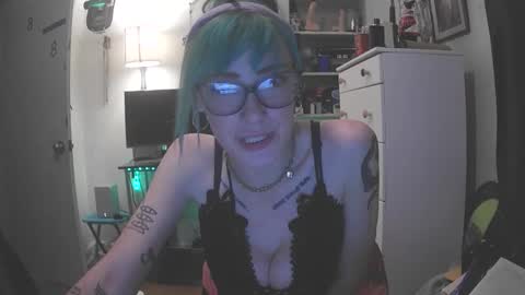 Emily Love online show from January 2026 12:49:02 AM