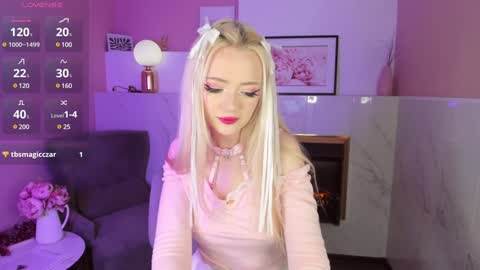 Snapshot of emily_air chatting on February 2025 10:08:02 PM Emily online show from February 2025 10:08:02 PM