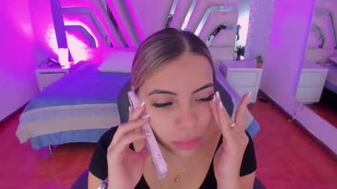 Snapshot of emily_ellen chatting on September 2025 11:47:01 AM Emily online show from September 2025 11:47:01 AM