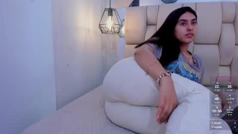 Snapshot of emily_fox_3 chatting on April 2026 11:00:02 PM emily fox 3 online show from April 2026 11:00:02 PM