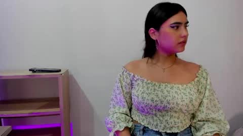Snapshot of emily_fox_3 chatting on May 2026 07:00:01 PM emily fox 3 online show from May 2026 07:00:01 PM
