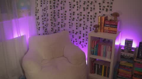 Em -  online show from December 2024 09:00:02 PM