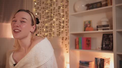 Em -  online show from December 2024 01:26:01 AM