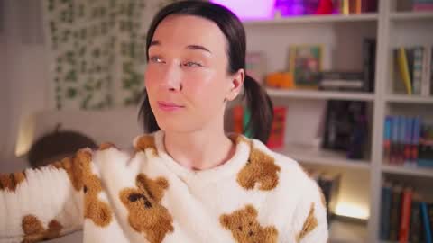 Em -  online show from March 2025 11:20:02 PM