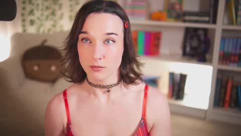 Em -  online show from March 2025 08:21:01 PM