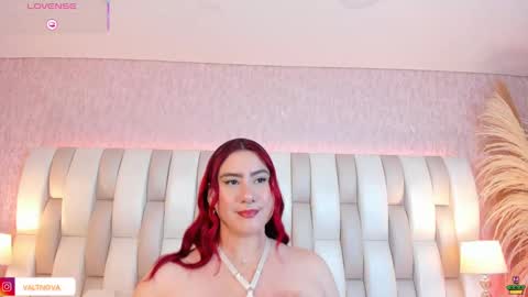 EMILY   Monday 5-2 am From Tuesday to Friday5-1 am Colombia time online show from November 2025 07:54:01 PM