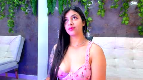 Emily online show from November 2025 11:10:01 AM