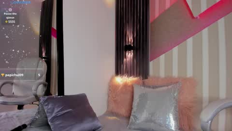 Emily online show from February 2025 06:53:01 PM