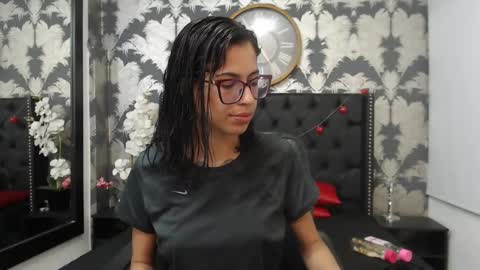 Emily online show from March 2025 06:00:02 PM