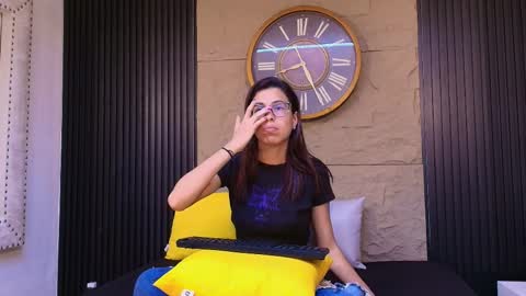 Emily online show from April 2026 09:01:02 PM