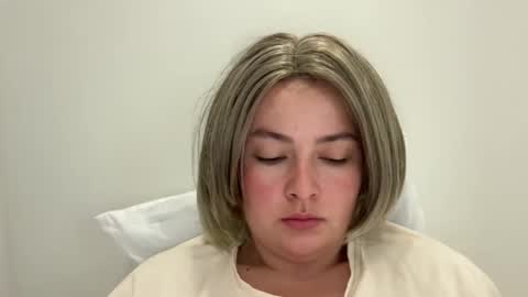 Snapshot of emily_morning_dew chatting on June 2026 04:34:01 AM emily_morning_dew online show from June 2026 04:34:01 AM