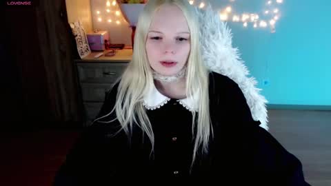 Lia online show from February 2025 02:21:01 AM