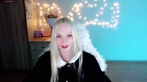 Lia online show from March 2025 11:22:01 PM