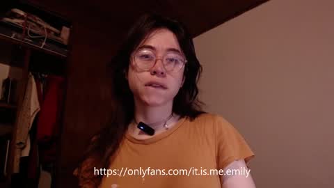 emily_pearl_ online show from September 2025 07:44:02 AM