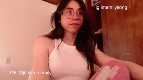 emily_pearl_ online show from February 2026 03:50:02 PM