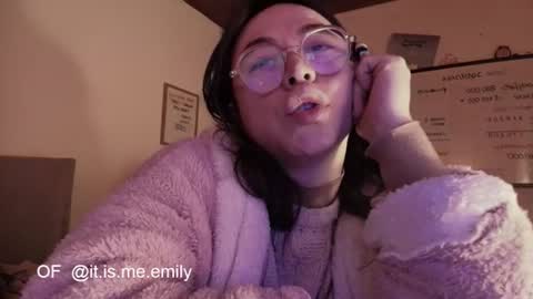 Snapshot of emily_pearl_ chatting on August 2026 07:43:02 AM emily_pearl_ online show from August 2026 07:43:02 AM