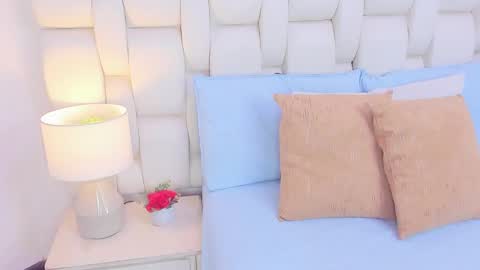 Emily online show from November 2025 11:45:01 AM