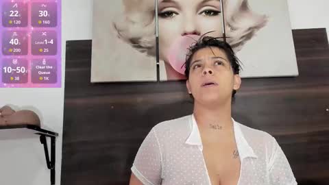 Emily online show from October 2025 08:12:01 AM