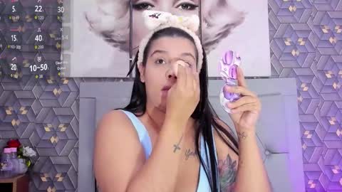 Emily online show from November 2025 03:12:01 AM