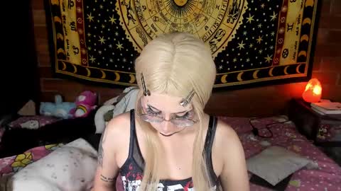 emily_salvatore online show from February 2025 02:26:01 AM