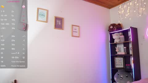 Snapshot of emily_smitt chatting on January 2025 02:42:01 AM emily_smitt online show from January 2025 02:42:01 AM