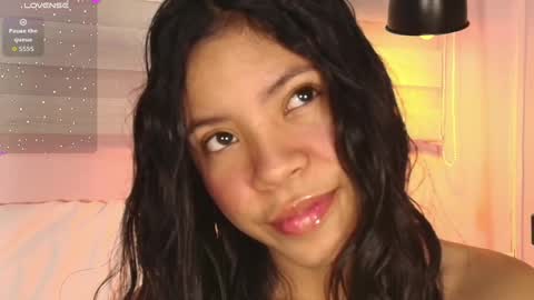 Snapshot of emily_sweett12 chatting on September 2025 12:05:02 PM Emily online show from September 2025 12:05:02 PM