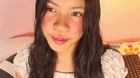 Snapshot of emily_sweett12 chatting on September 2025 01:03:01 PM Emily online show from September 2025 01:03:01 PM