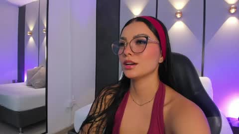 Snapshot of emily_tolson chatting on May 2026 07:41:02 PM emily_tolson online show from May 2026 07:41:02 PM
